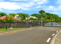 Premium Location Land - Beau Vallon 